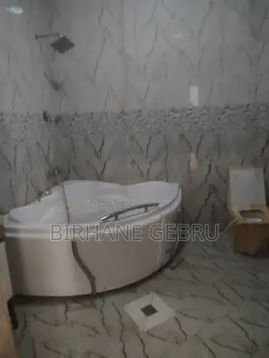 5bdrm Villa in Villa House, Bole for rent