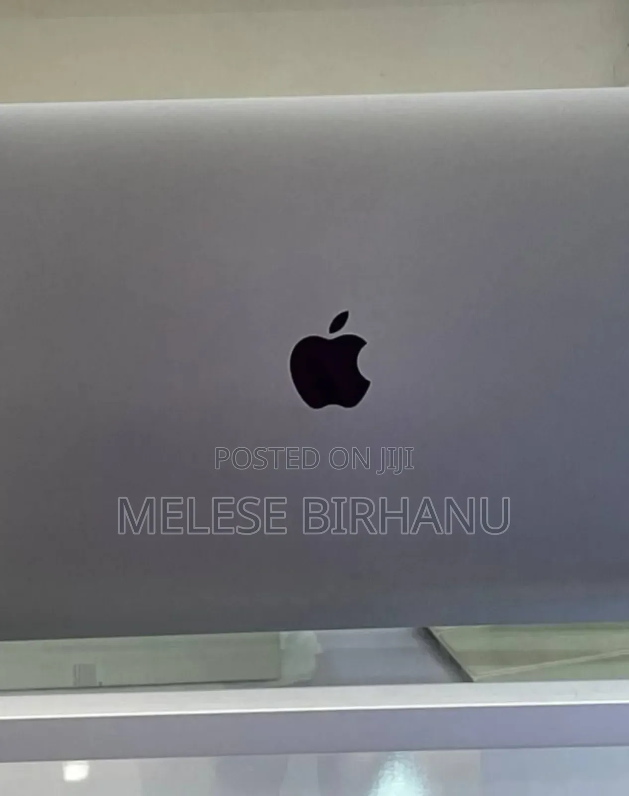 New Laptop Apple MacBook Pro 2017 8GB Intel Core I5 SSD 512GB