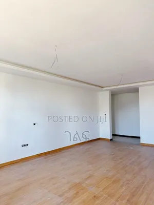 2bdrm Apartment in በካሬ 108 ሺ መስቀል ፍላወር, Bole for sale