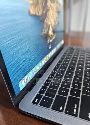 New Laptop Apple MacBook Air 2019 8GB Intel Core I5 SSD 128GB