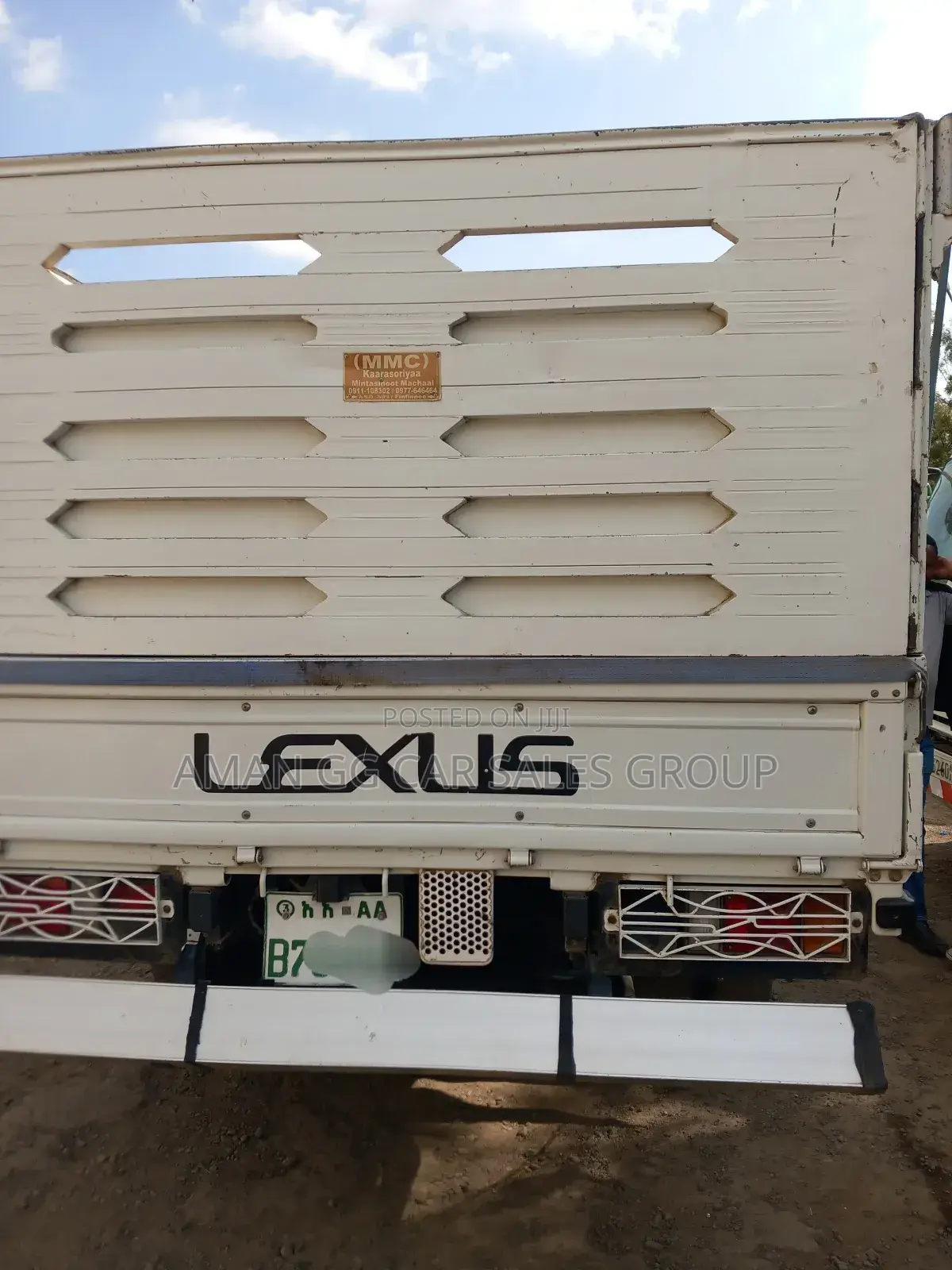 Isuzu. Oboma. 2022