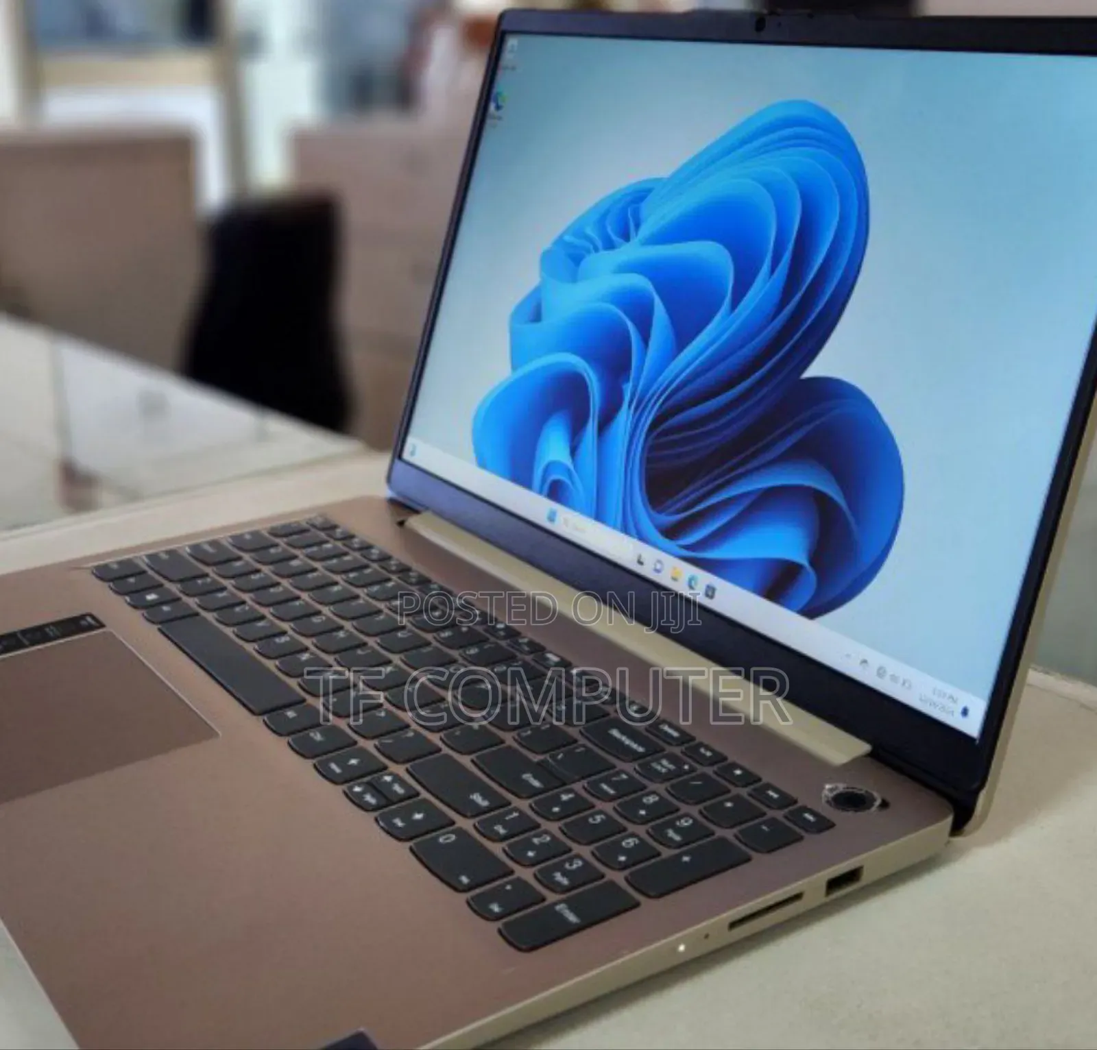 New Laptop Lenovo Ideapad 3 8GB Intel Core I3 SSD 256GB