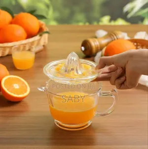 Manual Fruit Juicer With Jug