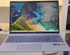 New Laptop HP Pavilion 15 16GB Intel Core i7 SSD 1T