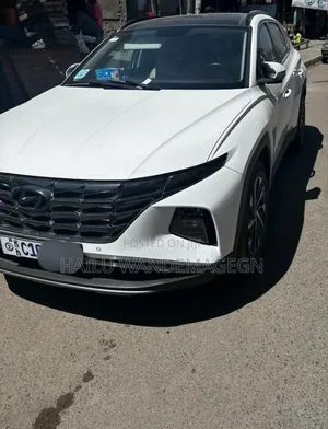 New Hyundai Tucson 2022 White