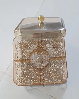Deluxe Candy Box
ባለ 5 ክፍልፋይ ማቅረቢያ