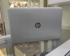 New Laptop HP Envy X360 8GB Intel Core I5 SSHD (Hybrid) 750GB