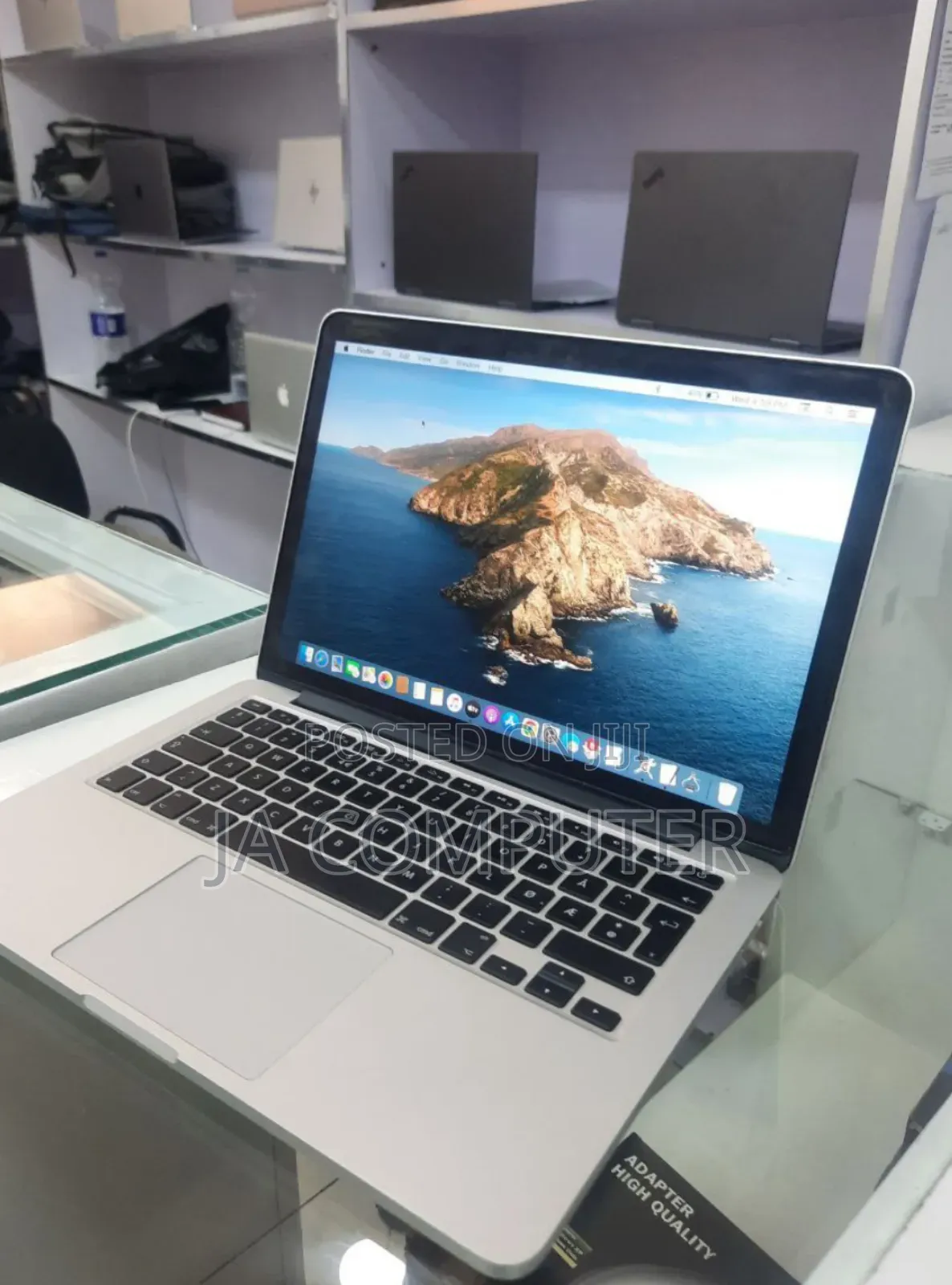 New Laptop Apple MacBook Pro 2015 8GB Intel Core I5 SSD 128GB