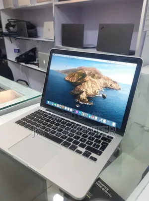 New Laptop Apple MacBook Pro 2015 8GB Intel Core I5 SSD 128GB