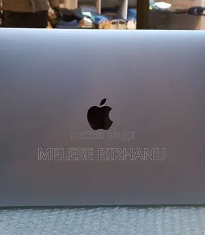 New Laptop Apple MacBook Pro 2017 8GB Intel Core I5 SSD 256GB