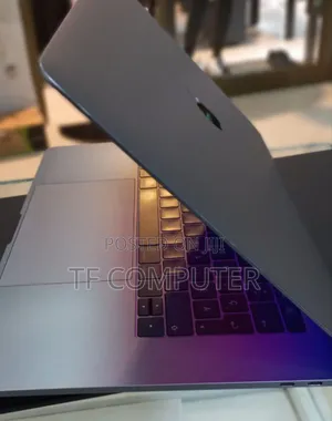 New Laptop Apple MacBook Pro 2016 16GB Intel Core I7 SSD 512GB