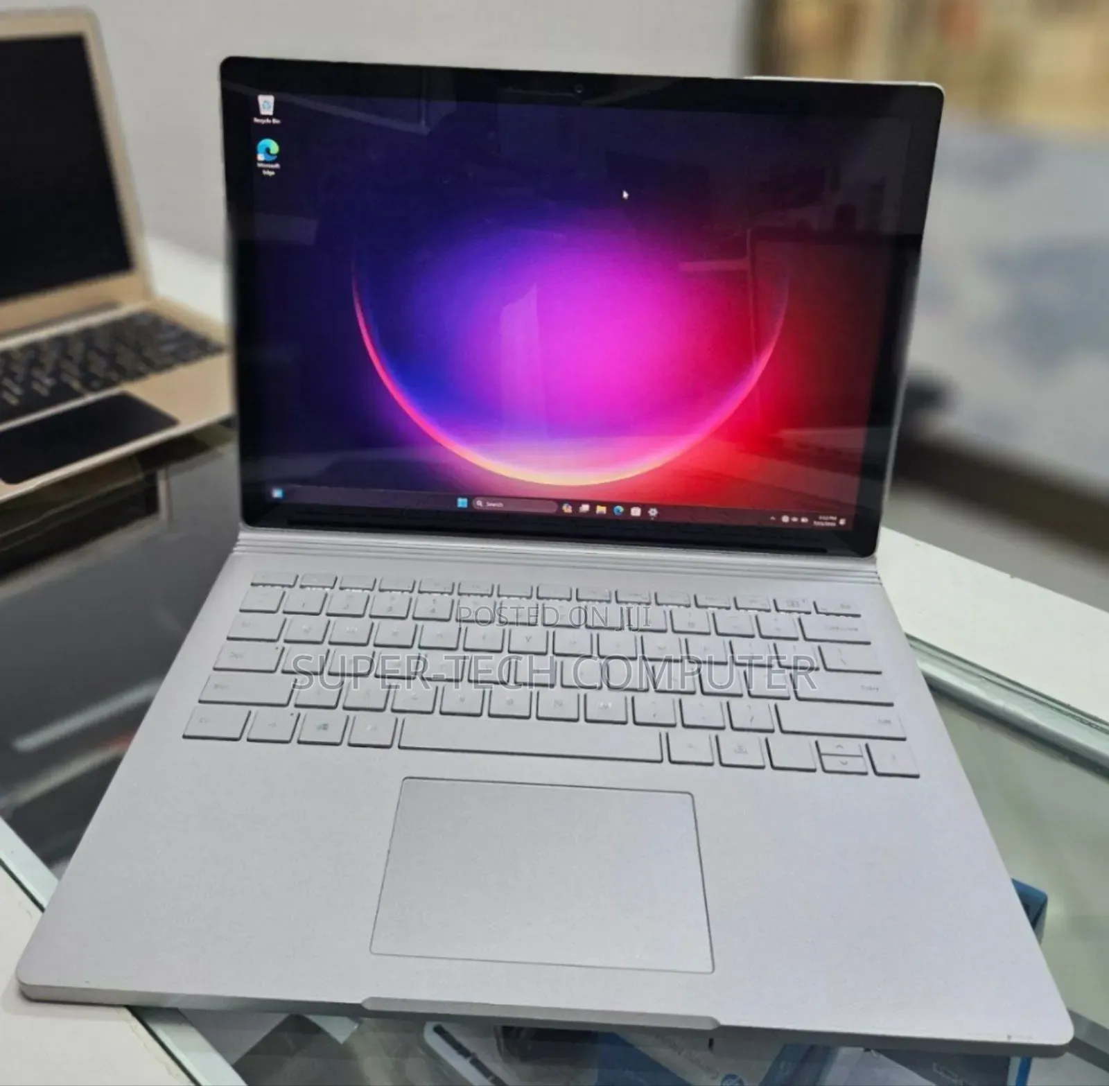 New Laptop Microsoft Surface Book 3 16GB Intel Core I7 SSD 256GB