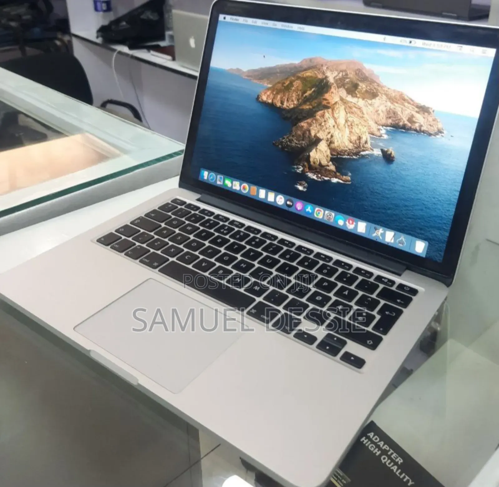 New Laptop Apple MacBook Pro 2015 8GB Intel Core I5 SSD 128GB