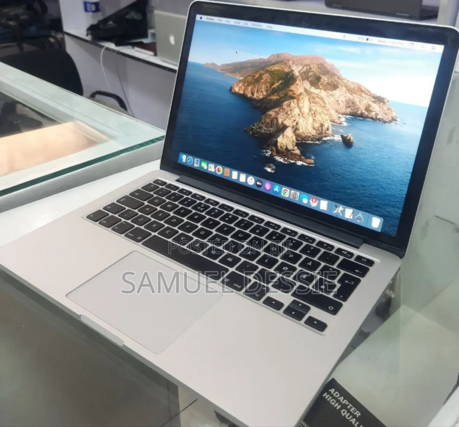 New Laptop Apple MacBook Pro 2015 8GB Intel Core I5 SSD 128GB
