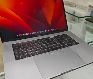 New Laptop Apple MacBook Pro 2017 16GB Intel Core I7 SSD 1T