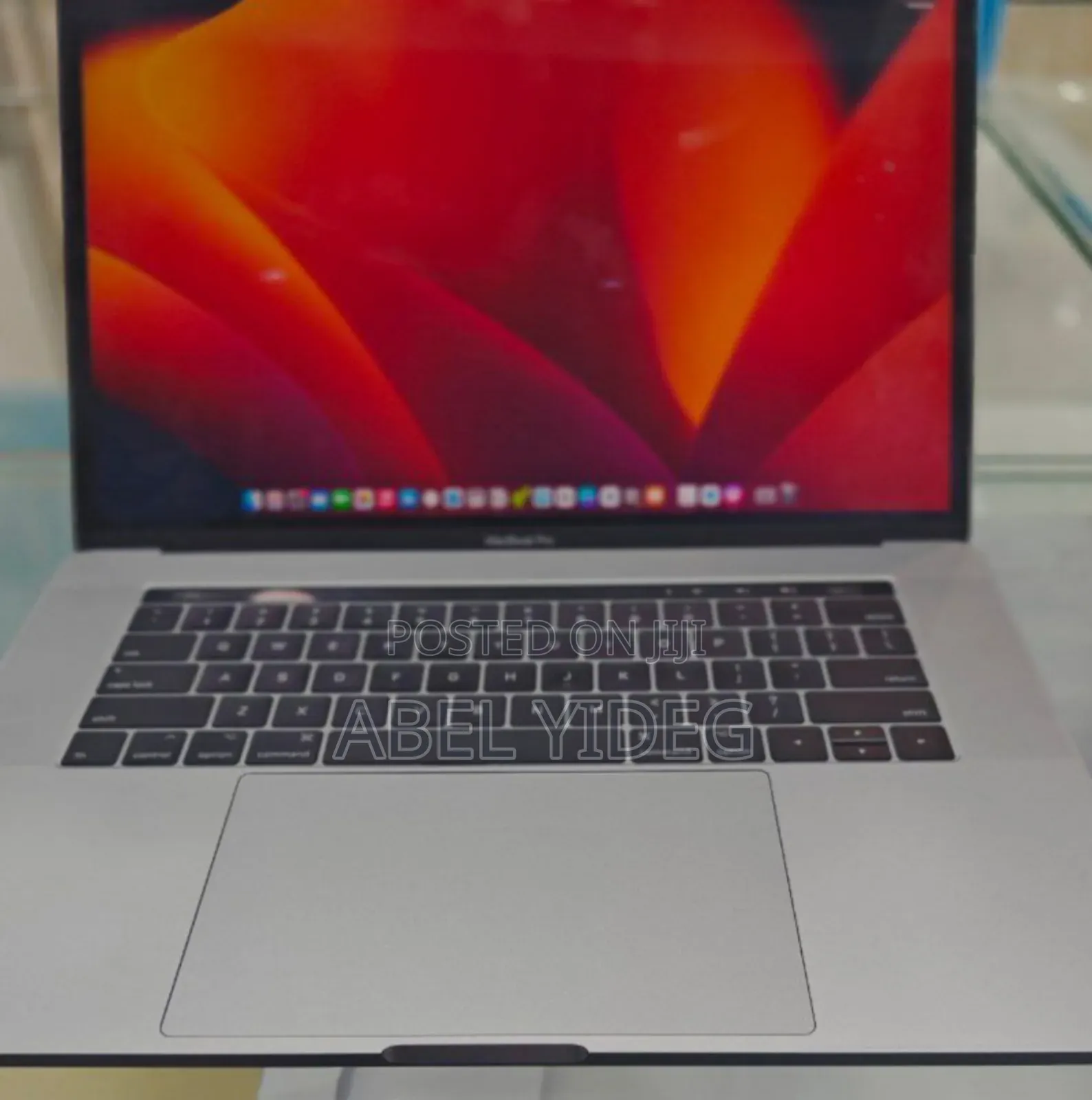 New Laptop Apple MacBook Pro 2017 16GB Intel Core I7 SSD 1T