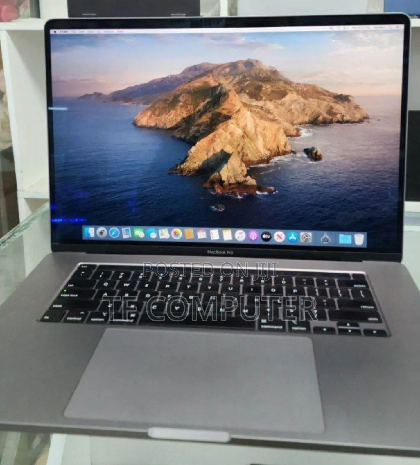 New Laptop Apple MacBook Pro 2019 32GB Intel Core I9 SSD 512GB