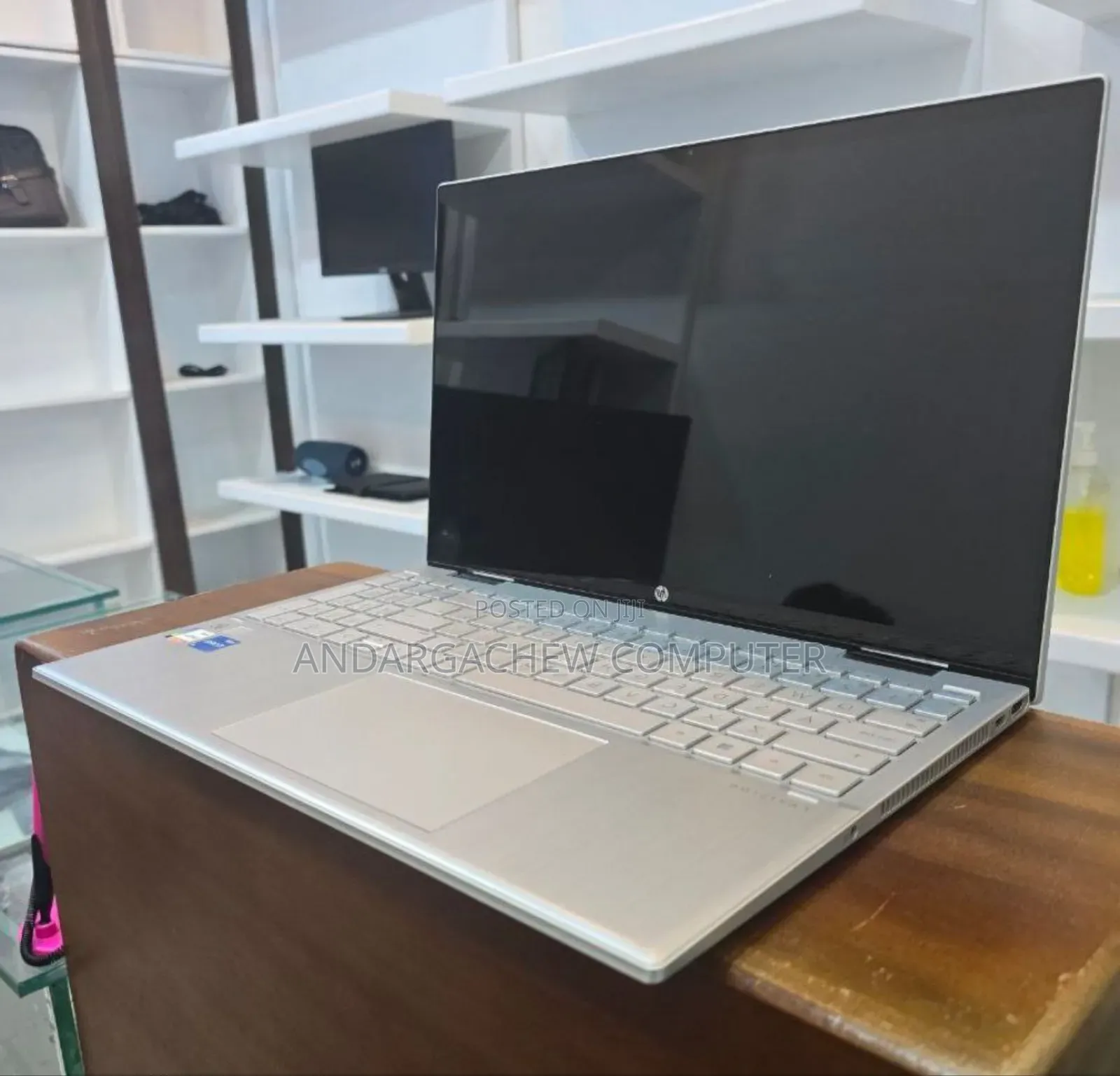 New Laptop HP Pavilion X360 8GB Intel Core I5 SSD 512GB