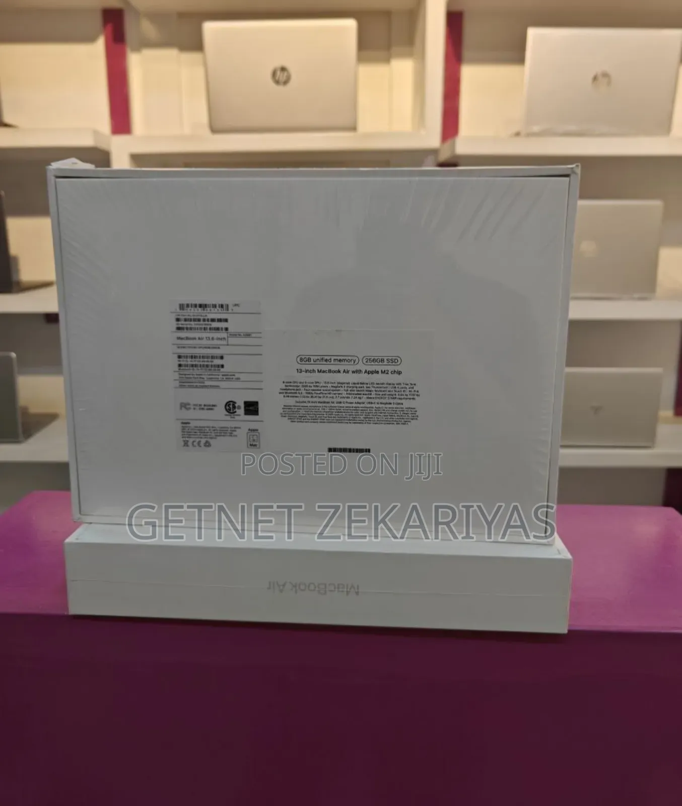 New Laptop Apple MacBook Air 2023 M2 8GB Apple M2 SSD 256GB