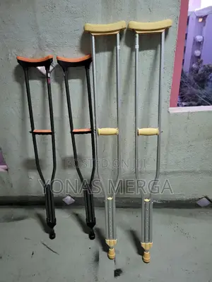 Crutches፷∞Assist With Balance፺私axillary Crutches$人ክራንች