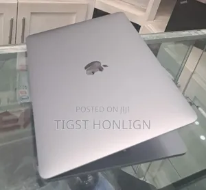New Laptop Apple MacBook Pro M1 8GB Apple M1 SSD 256GB