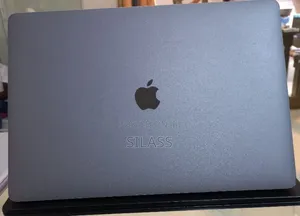 New Laptop Apple MacBook Pro 2016 16GB Intel Core I7 SSD 512GB