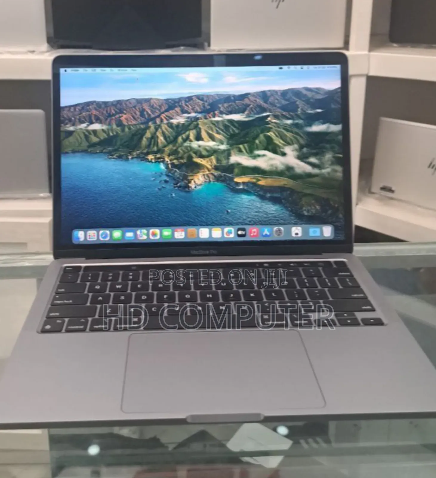 New Laptop Apple MacBook Pro M1 8GB Apple M1 Pro SSD 256GB