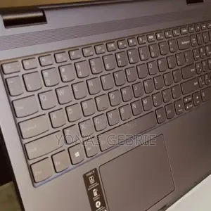 New Laptop Lenovo Yoga 7i 8GB Intel Core I5 SSD 256GB