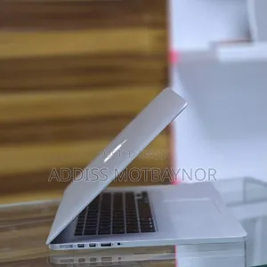 New Laptop Apple MacBook Pro 2019 16GB Intel Core I7 SSD 512GB