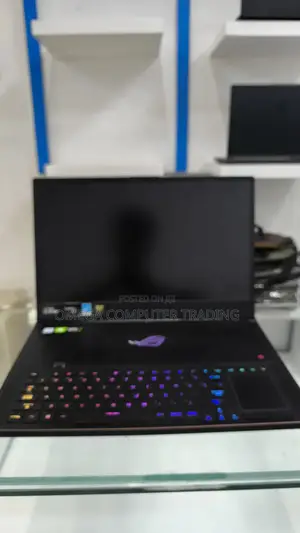 New Laptop Asus ROG Zephyrus G16 16GB Intel Core i7 SSD 1T