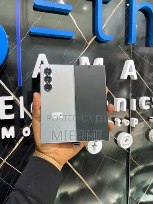 New Samsung Galaxy Z Fold6 256 GB Black