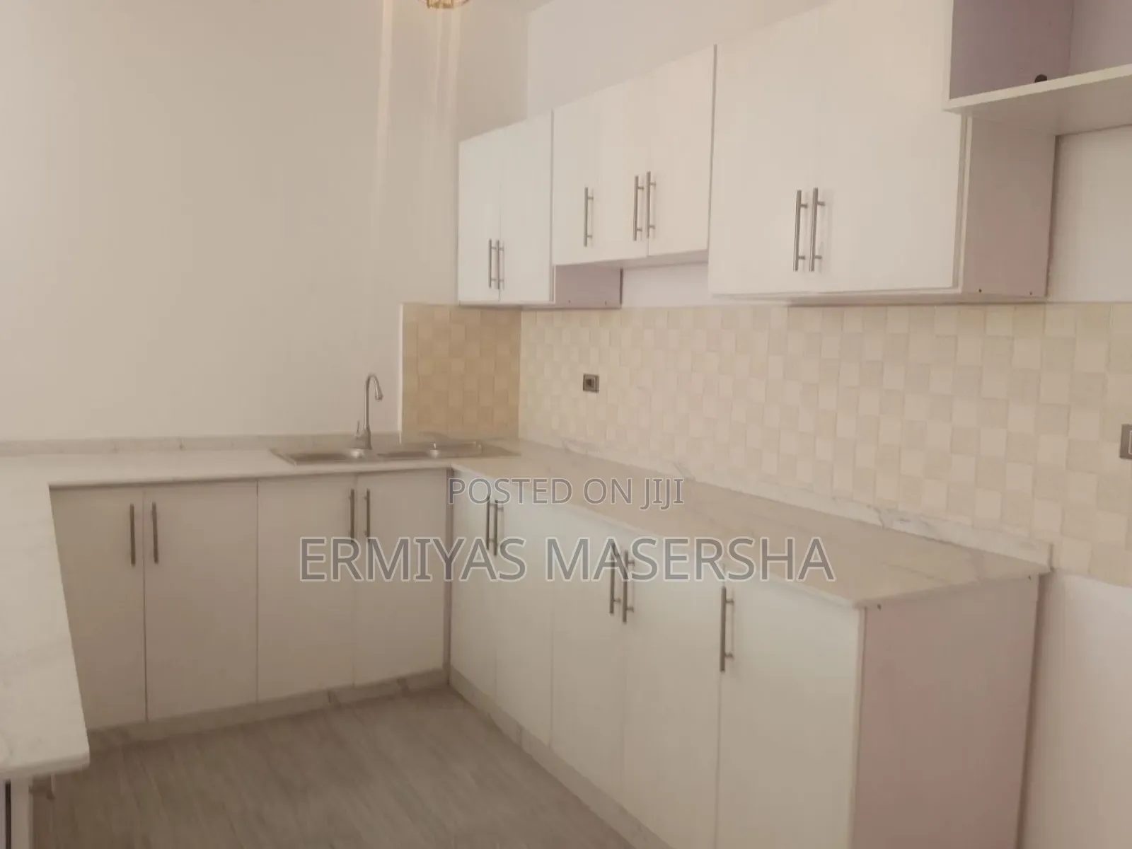 Furnished 3bdrm Apartment in Jenbro, Bole for sale