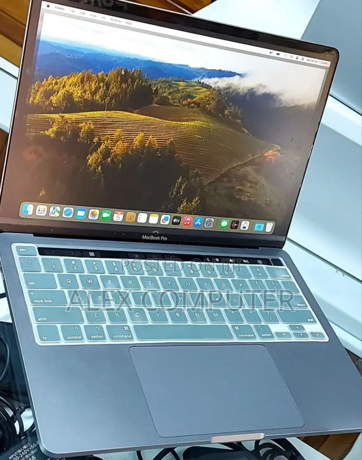 New Laptop Apple MacBook Air 2020 M1 8GB Apple M1 Pro SSD 256GB