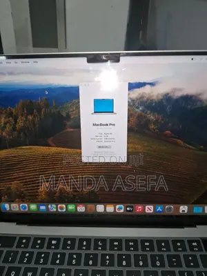 New Laptop Apple MacBook Pro 8GB Apple M3 SSD 512GB