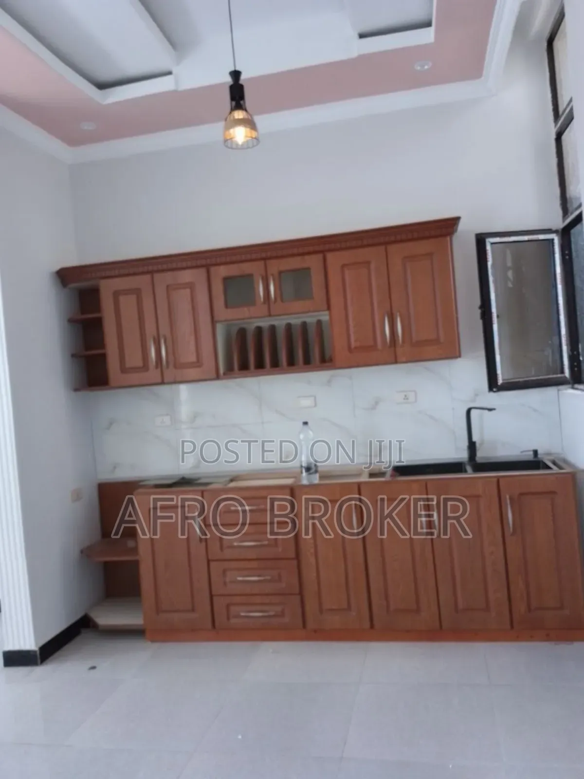 Furnished 3bdrm Villa in Total, Akaky Kaliti for sale