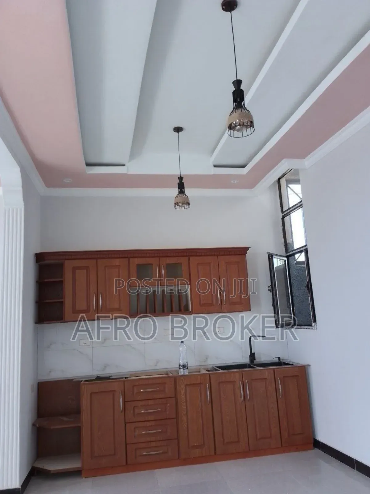 Furnished 3bdrm Villa in Total, Akaky Kaliti for sale