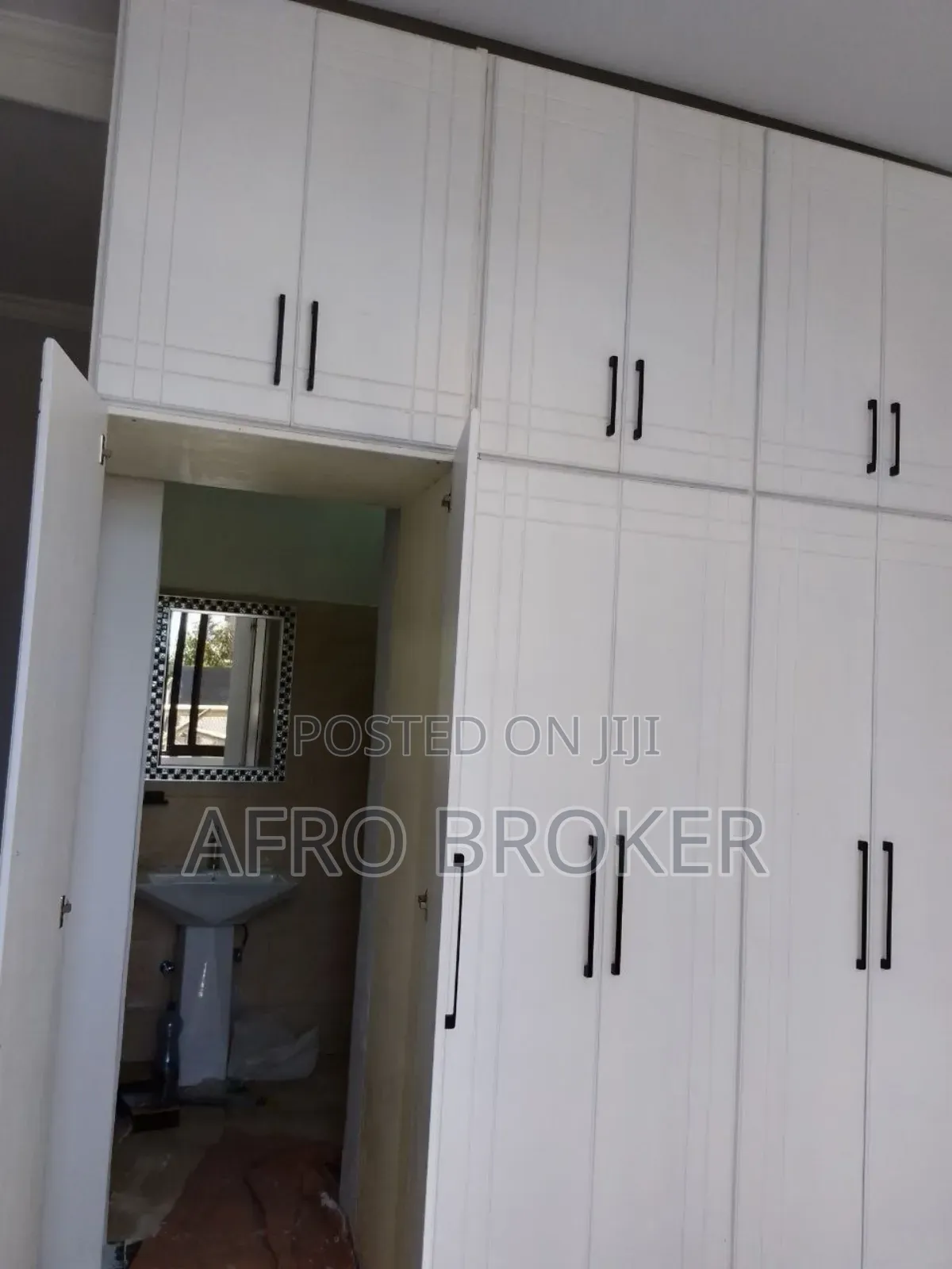 Furnished 3bdrm Villa in Total, Akaky Kaliti for sale