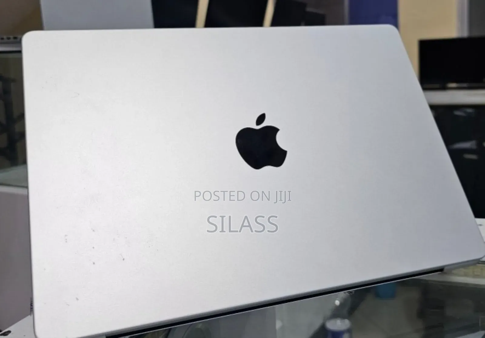 New Laptop Apple MacBook Pro 2023 M3 14-Inch 8GB Apple M3 SSD 512GB
