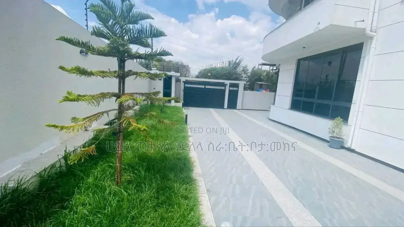 Furnished 12bdrm Townhouse/Terrace in Lebu, Nifas Silk-Lafto for sale