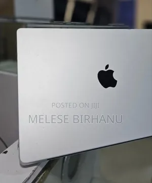 New Laptop Apple MacBook Pro 8GB Apple M3 Pro SSD 512GB