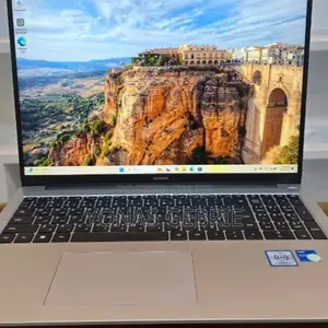 New Laptop Huawei MateBook X Pro 16GB Intel Core I7 SSD 512GB