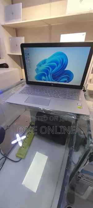 New Laptop HP Pavilion 15 8GB Intel Core I7 SSD 512GB