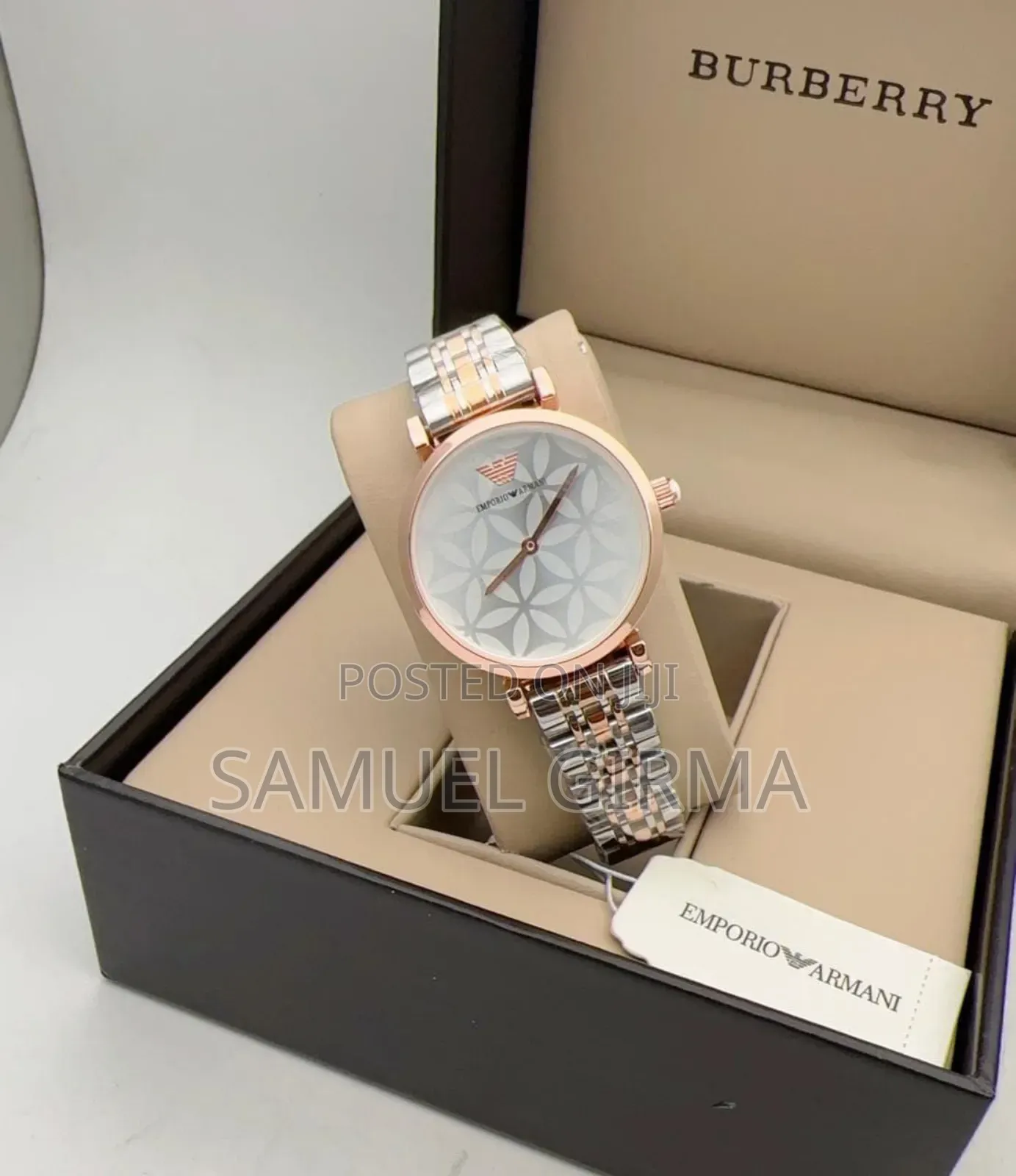 Emporio Armani
For Her