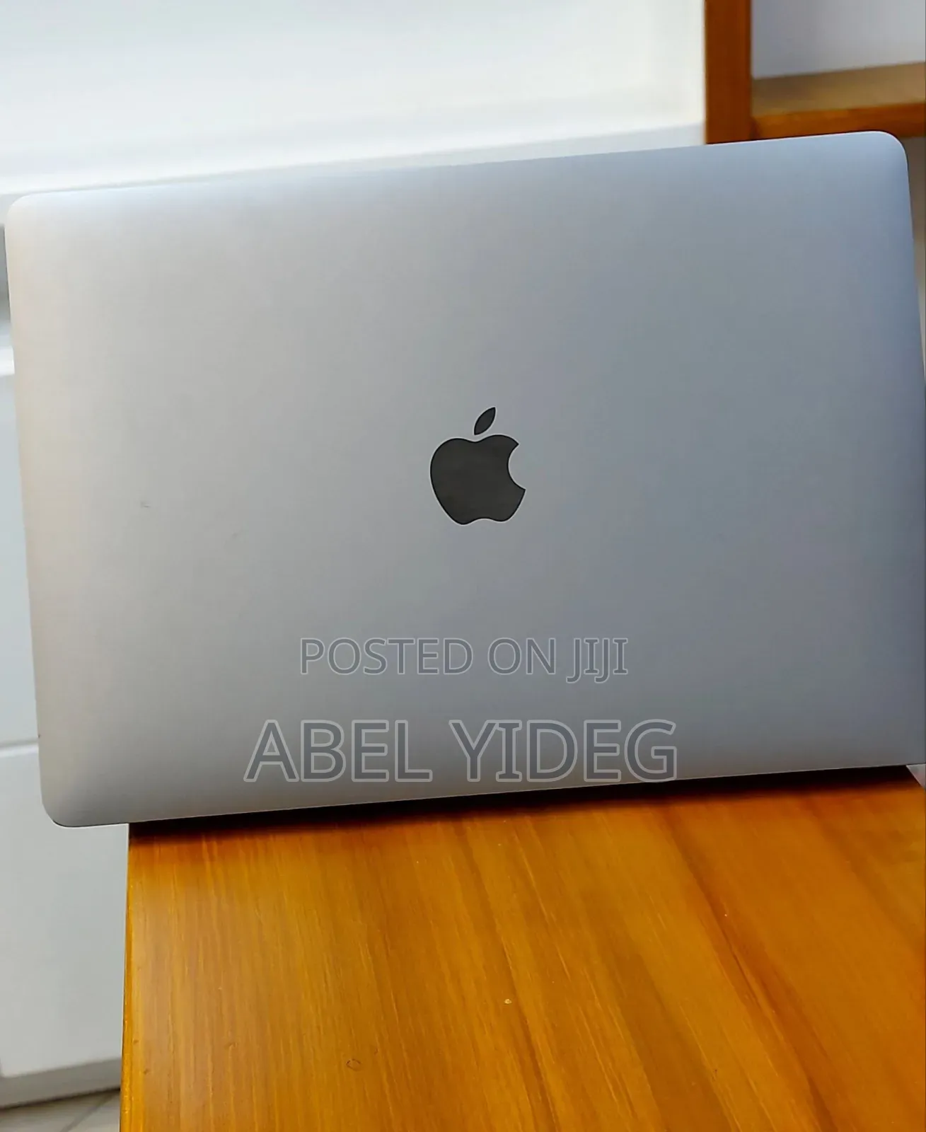 New Laptop Apple MacBook Air 2020 M1 8GB Apple M1 SSD 256GB