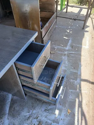 Computer Table 60*120cm ለቢሮ በብዛትና በጥራት እንሠራለን