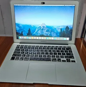 Laptop Apple MacBook 2015 8GB Intel Core I5 SSD 256GB
