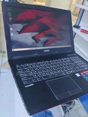 New Laptop HP 14-Dq1025cl 8GB Intel Core I5 SSD 256GB