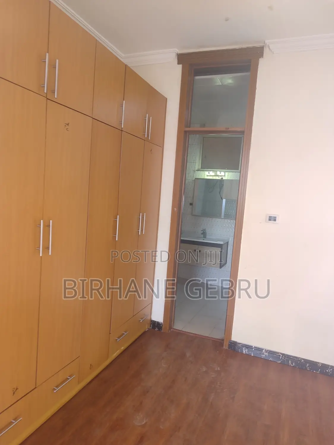 3bedroom Luxury Apartiment for Sale