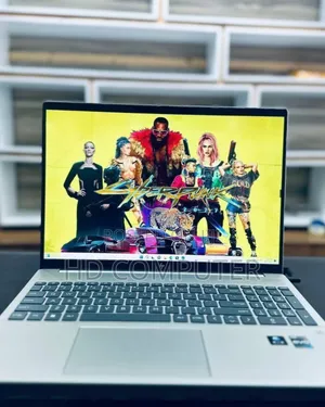 New Laptop HP Pavilion 17 16GB Intel Core i7 SSD 1T