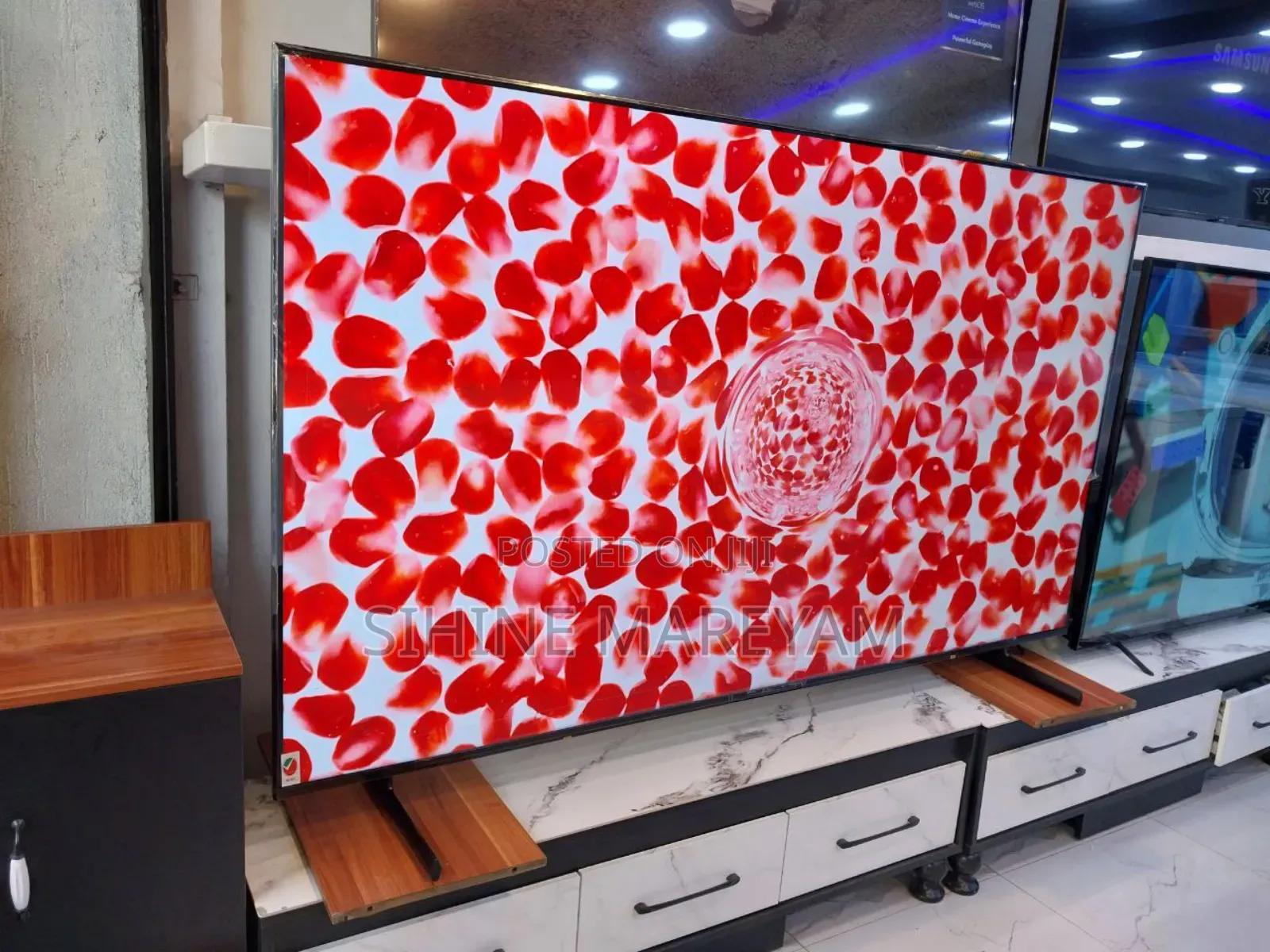 LG 217 Cm (86) LG Uhd Ai Ut80 Smart TV 2024